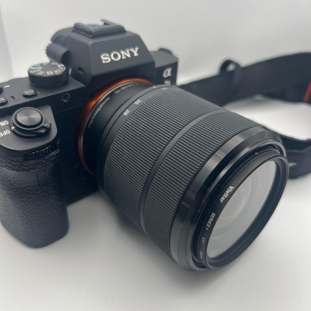 Sony A7 II Full Frame Camera 28-70mm OSS Lens Low Shutter 12,557 Battery 64GB